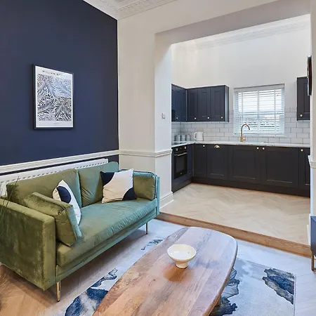 Ground Floor Private Parking Centre *